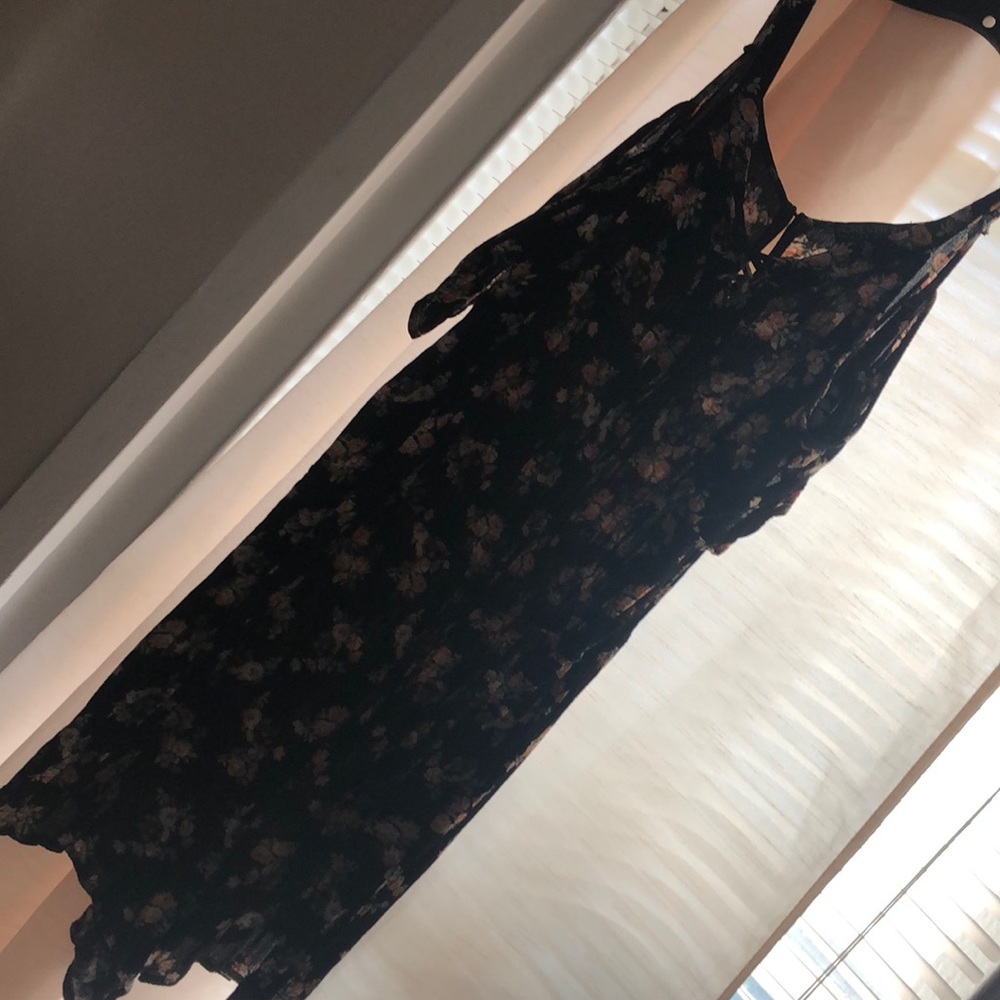 Cold shoulder black floral romper